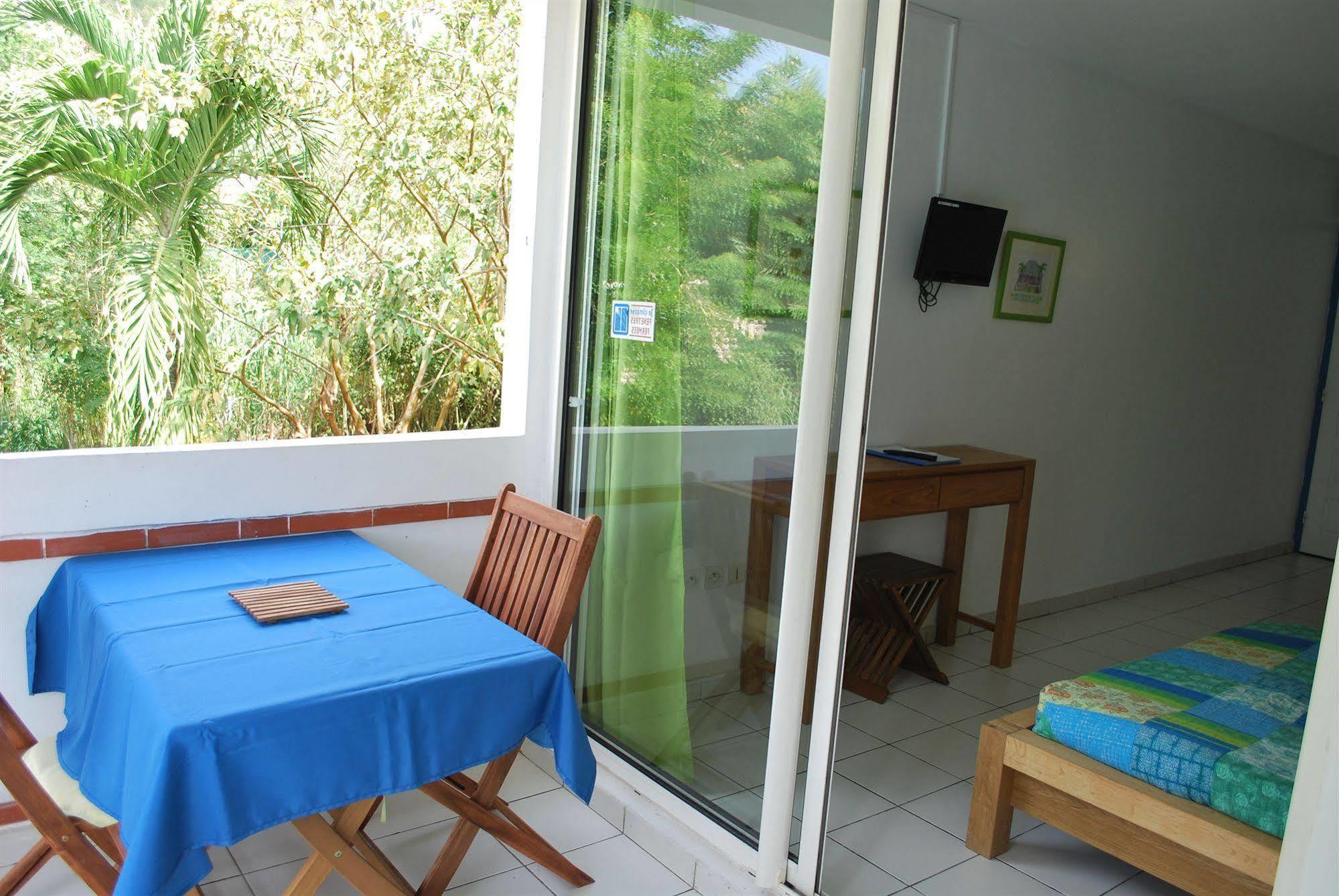 Les Creolines Aparthotel Sainte-Luce Exterior photo